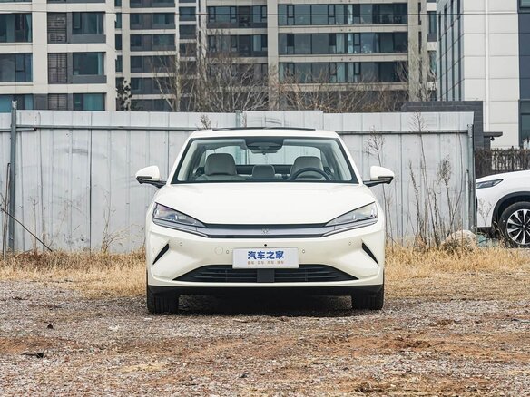 2026 BYD Qin L, бежевый, 1970000 рублей - вид 1