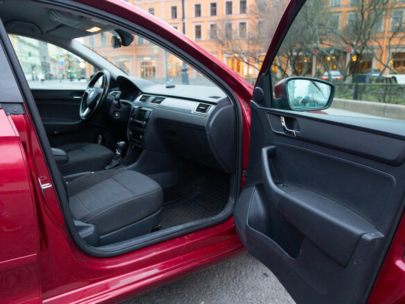 2016 Skoda Rapid I, красный, 900000 рублей - вид 14