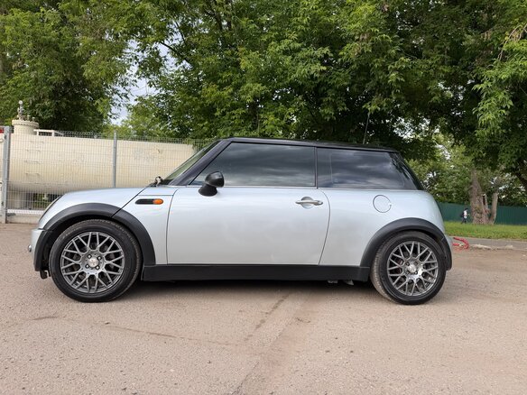 2002 Mini Hatch Cooper I (R50), серый, 600000 рублей - вид 3