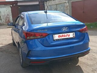 2021 Hyundai Solaris II Рестайлинг, синий, 1800000 рублей, вид 3