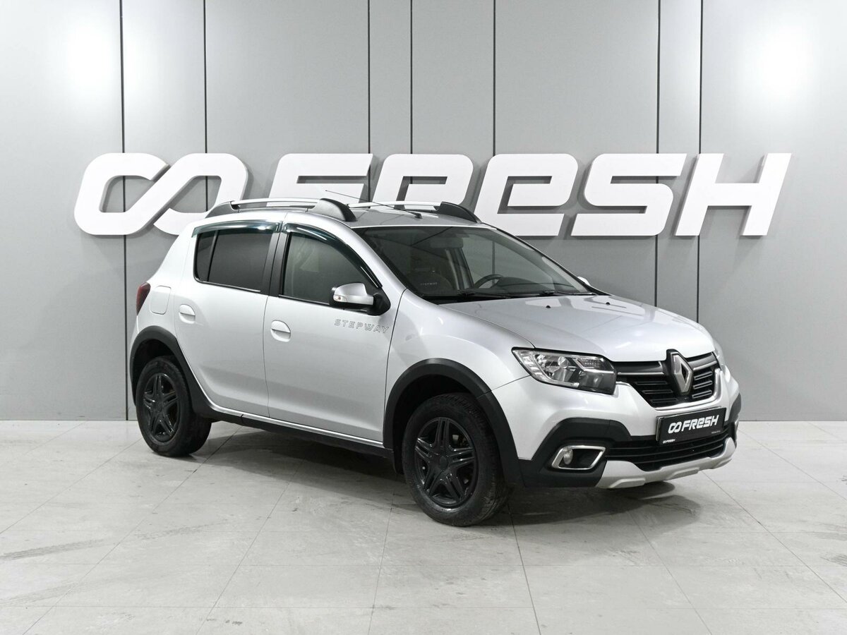 Открыть фотографии: Renault Sandero II Рестайлинг