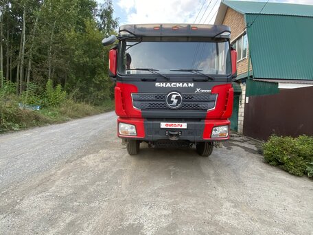 2022 Shacman (Shaanxi) X3000, красный, 2500000 рублей, вид 4