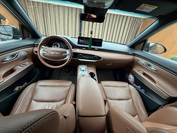 2023 Genesis GV70 I, зелёный, 3400000 рублей - вид 7