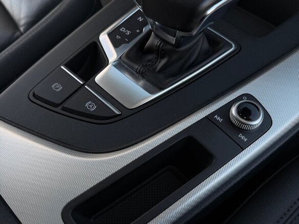 2020 Audi A4 40 TFSI V (B9) Рестайлинг, синий, 3290000 рублей - вид 18
