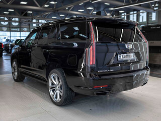 2025 Cadillac Escalade V Рестайлинг, чёрный, 18108468 рублей, вид 2