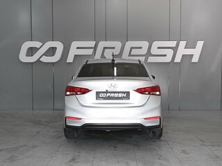 2018 Hyundai Solaris II, серебристый, 1529000 рублей, вид 4
