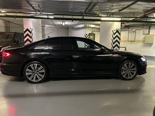 2019 Audi A8 60 TFSI IV (D5), чёрный, 6550000 рублей, вид 3