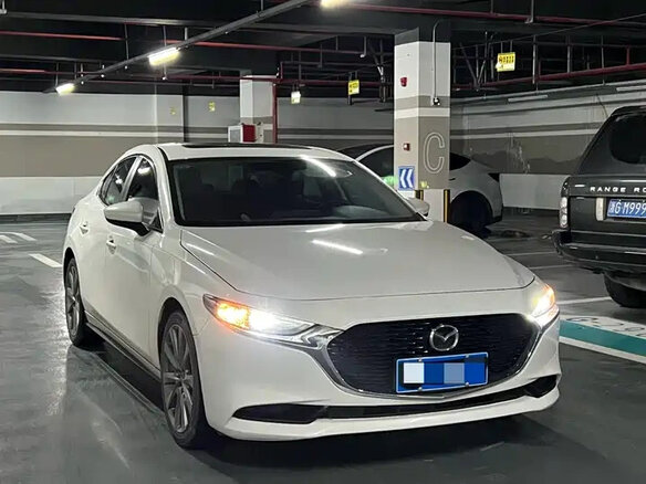 2023 Mazda 3 Axela IV (BP), белый - вид 1