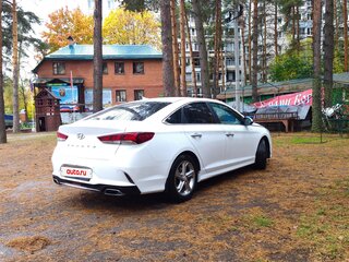 2017 Hyundai Sonata VII (LF) Рестайлинг, белый, 1520000 рублей, вид 1