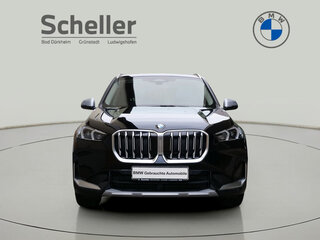 2023 BMW X1 18i sDrive III (U11/U12), чёрный, 3401541 рублей, вид 2