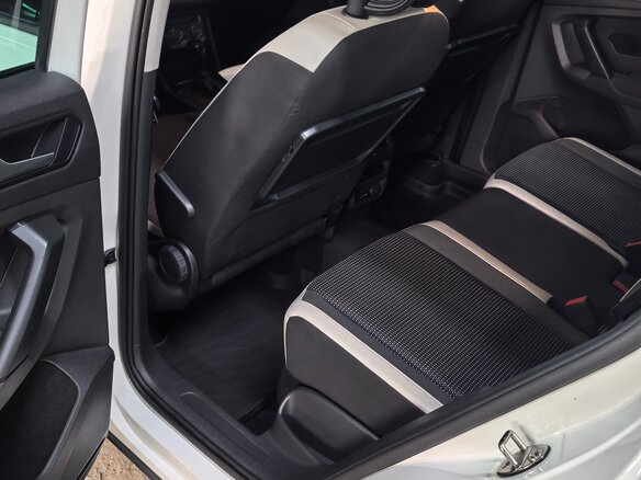 2020 Volkswagen Tiguan II, белый, 2500000 рублей - вид 8