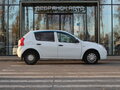 2013 Renault Sandero I, белый, 556000 рублей - вид 2