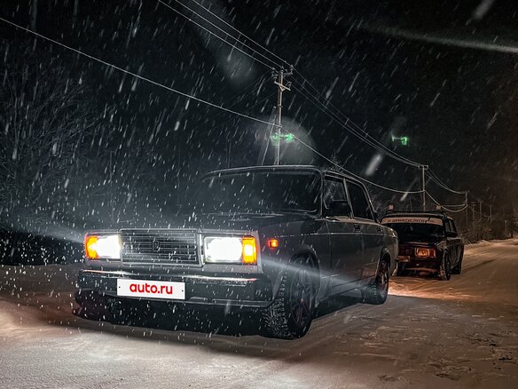 2011 Lada (ВАЗ) 2107, серебристый, 349999 рублей - вид 2