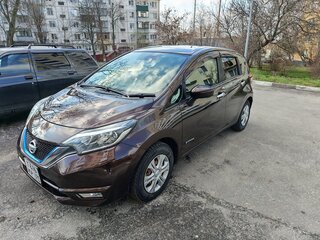 2016 Nissan Note e-Power II Рестайлинг, коричневый, 1120000 рублей, вид 1