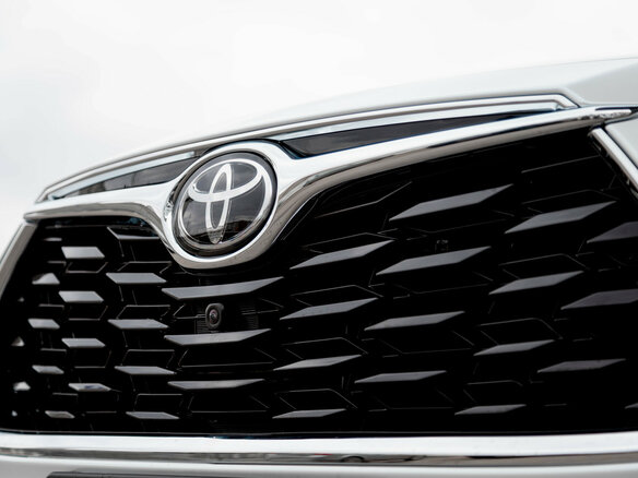 2026 Toyota Highlander IV (XU70), белый, 5690000 рублей - вид 5