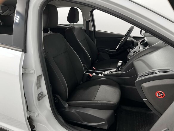 2015 Ford Focus III Рестайлинг, белый, 985000 рублей - вид 7