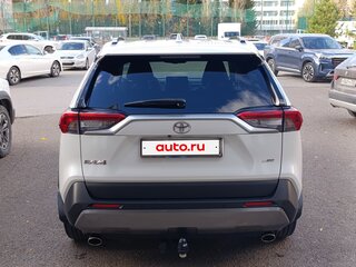 2021 Toyota RAV4 V (XA50), белый, 5700000 рублей, вид 5