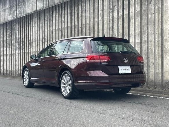 2017 Volkswagen Passat B8, пурпурный - вид 2