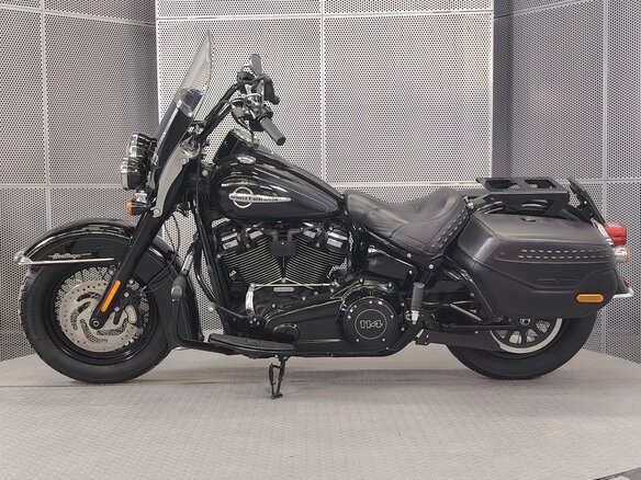2018 Harley-Davidson Heritage, чёрный, 1599000 рублей - вид 4
