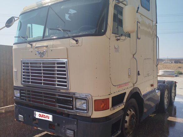 1998 International 9000 Series, жёлтый, 700000 рублей - вид 6