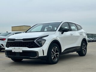 2025 Kia Sportage V, белый, 3945000 рублей, вид 1