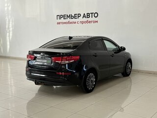 2017 Kia Rio III Рестайлинг, чёрный, 985000 рублей, вид 4