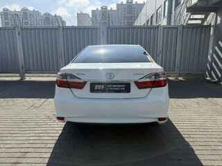 2015 Toyota Camry VII (XV50) Рестайлинг, белый, 1459000 рублей, вид 5