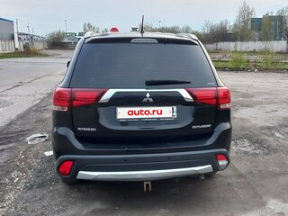 2015 Mitsubishi Outlander III Рестайлинг 2, чёрный, 1450000 рублей, вид 5