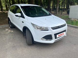 2014 Ford Kuga II, белый, 1300000 рублей, вид 3