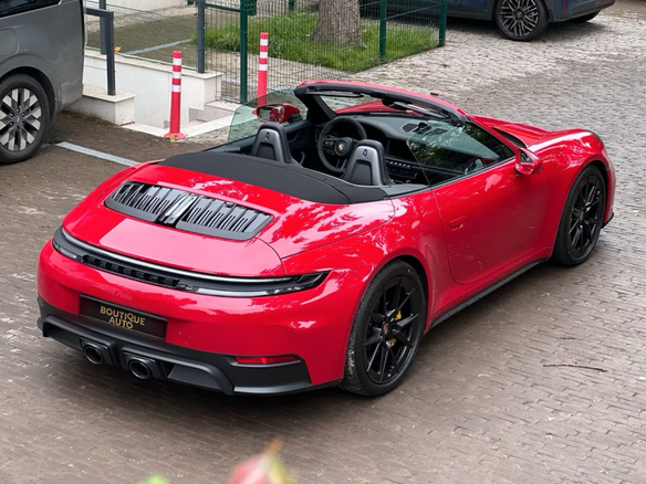 2025 Porsche 911 Carrera 4 GTS VIII (992) Рестайлинг, красный, 27560000 рублей - вид 9