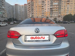 2012 Volkswagen Jetta VI, серебристый, 890000 рублей, вид 4