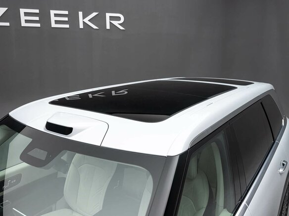 2026 Zeekr 9X 70 kWh, белый, 14490000 рублей - вид 15