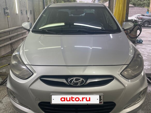 2012 Hyundai Solaris I, серебристый - вид 2