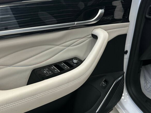 2026 Geely Monjaro I, белый, 4954990 рублей - вид 7