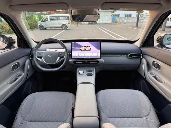 2026 Leapmotor A10 53 kWh, бежевый, 2050000 рублей - вид 12