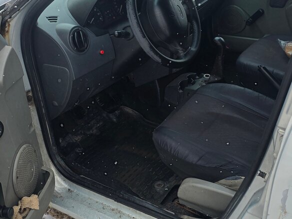2006 Renault Logan I, серый, 155000 рублей - вид 7