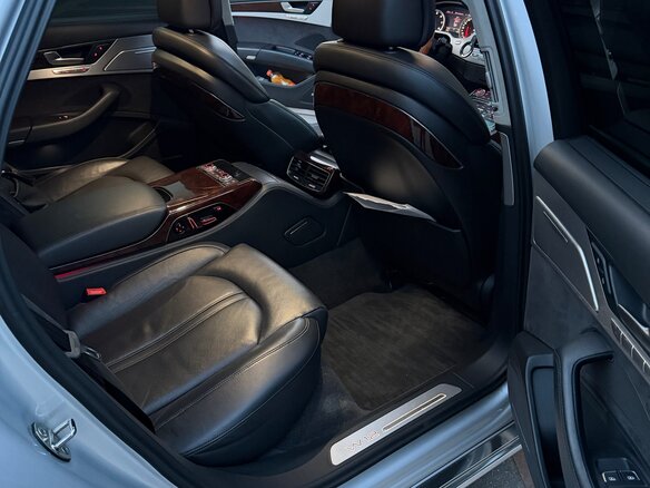 2011 Audi A8 Long III (D4), серебристый, 1850000 рублей - вид 10