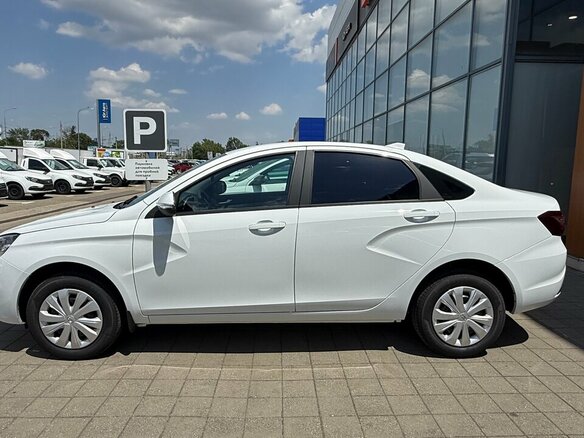 2026 Lada (ВАЗ) Vesta I Рестайлинг (NG), белый, 1685000 рублей - вид 3