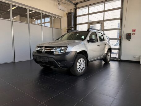 2018 Renault Duster I Рестайлинг, серый, 1000000 рублей, вид 3
