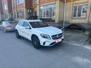 2017 Mercedes-Benz GLA 250 I (X156) Рестайлинг, белый, 2100000 рублей, вид 1