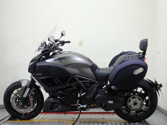 2013 Ducati Diavel, серый, 843000 рублей - вид 1