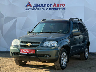 2017 Chevrolet Niva I Рестайлинг, серый, 650000 рублей, вид 1