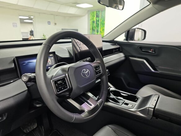 2026 Toyota RAV4 VI (XA60), белый, 4850000 рублей - вид 13