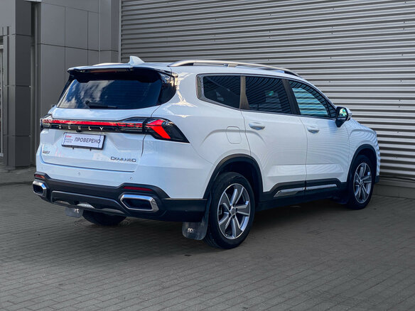 2024 Geely Okavango I Рестайлинг, белый, 2298000 рублей - вид 3
