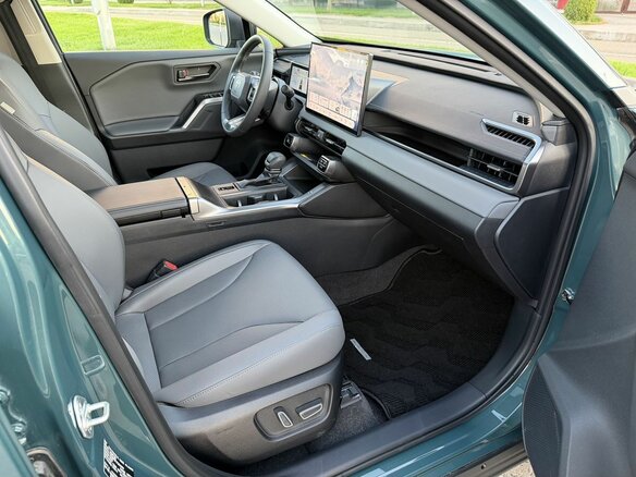 2026 Toyota RAV4 VI (XA60), зелёный, 4275000 рублей - вид 35