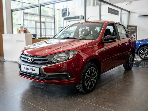 2026 Lada (ВАЗ) Granta I Рестайлинг, красный