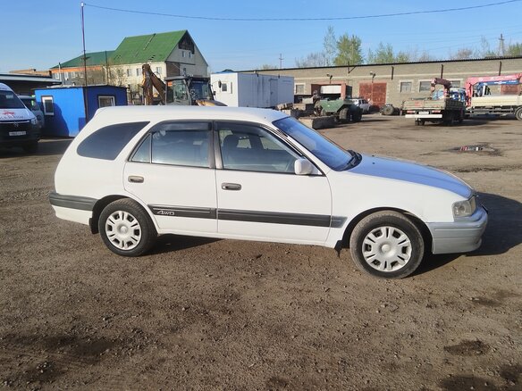 2000 Toyota Sprinter Carib III, белый, 330000 рублей - вид 2