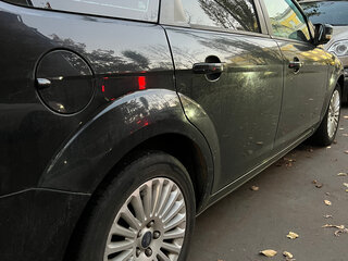 2009 Ford Focus II Рестайлинг, чёрный, 750000 рублей, вид 4