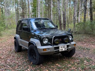 1995 Mitsubishi Pajero Junior, зелёный, 600000 рублей, вид 2
