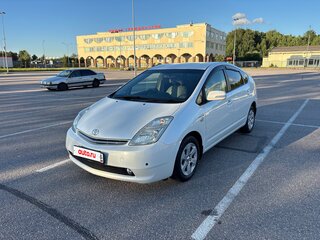 2008 Toyota Prius II Рестайлинг (XW20), белый, 970000 рублей, вид 1